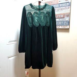 Green Velvet Tunic Dress with Lace Yoke